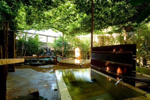 ウェルネスの森伊東　露天風呂